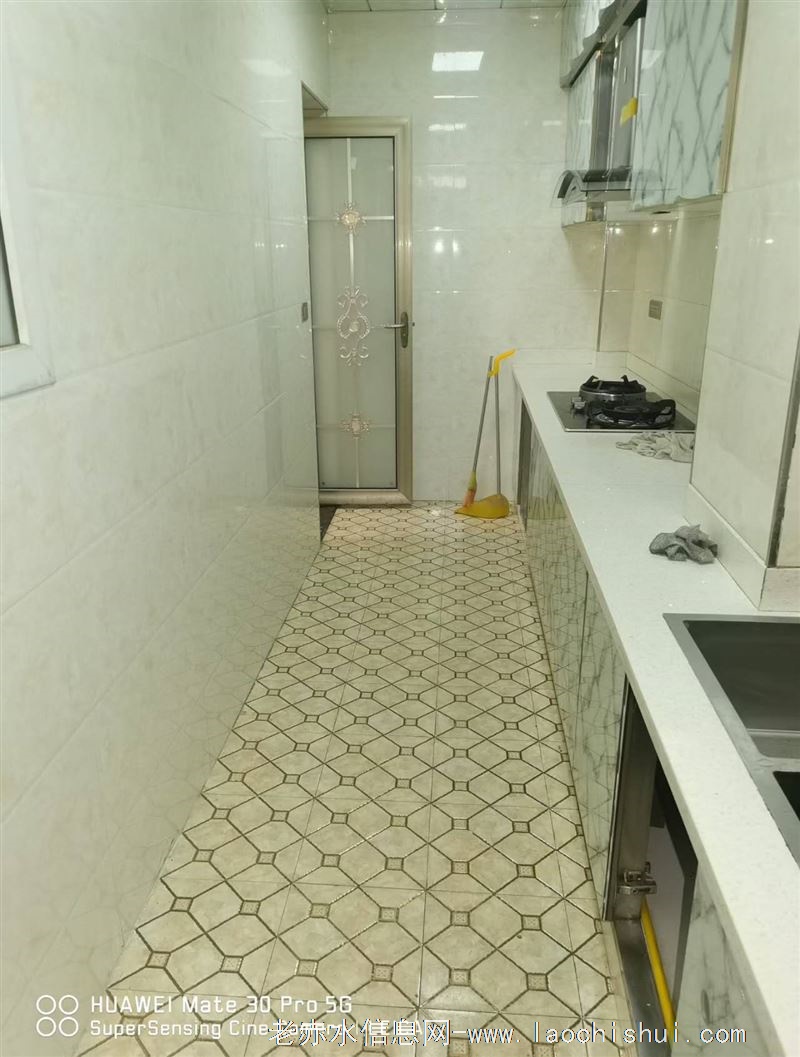 电梯精装出租.位置环境好.拎包可入住